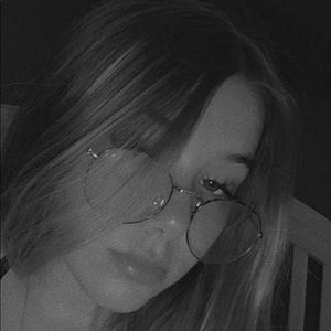 Meet your Posher, Anna belle